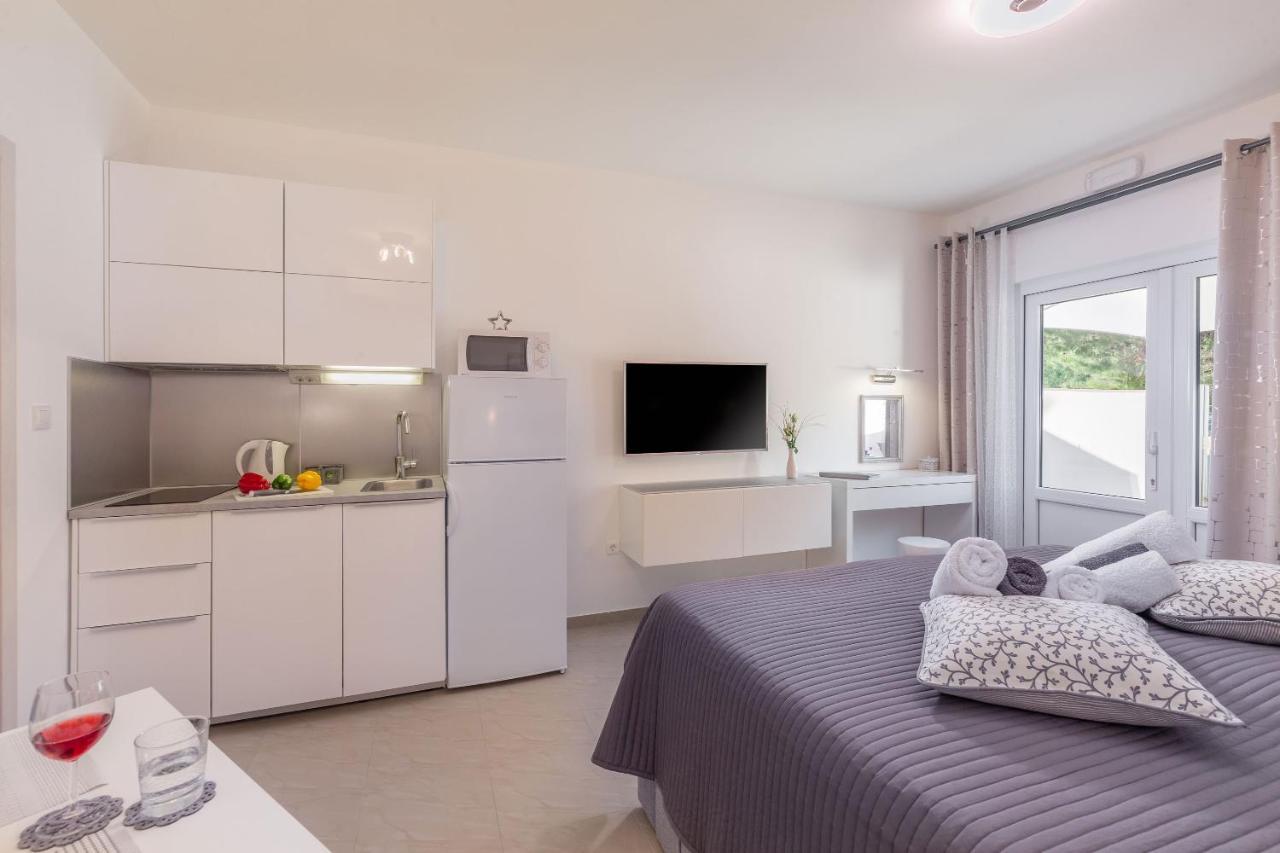 Evita Fazana Premium Studio Apartments Fažana Exterior foto